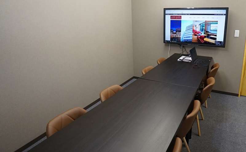 Wi-Fi、液晶モニターも完備しております。プレゼンテーションや試写会に