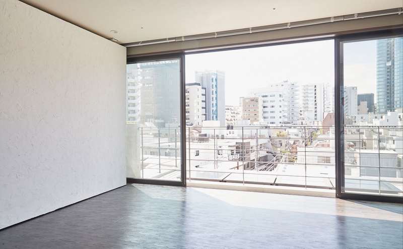 5階フリースペース（西側）、移動式白壁