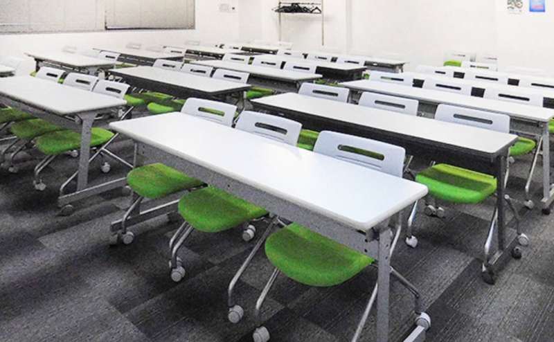 広々としたスペース内。机や椅子の数についてはご相談を承っております