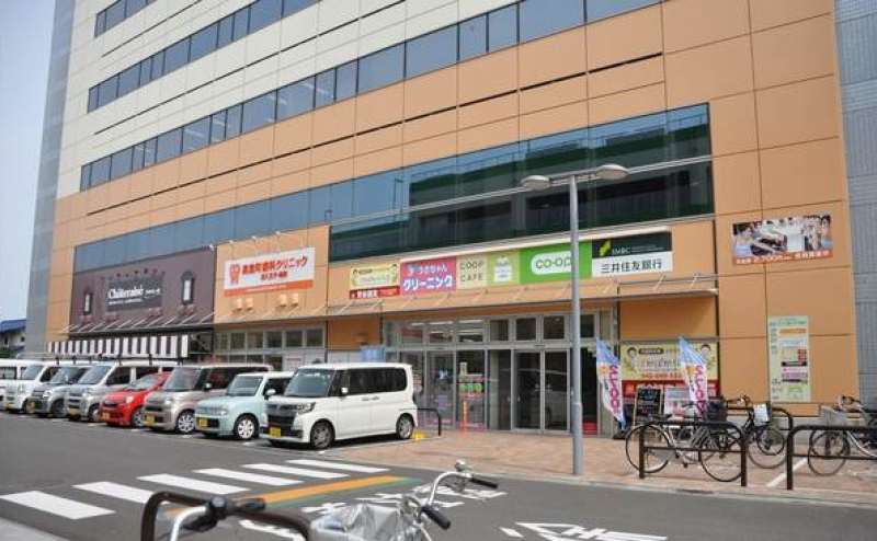 駐車場完備で大変便利です