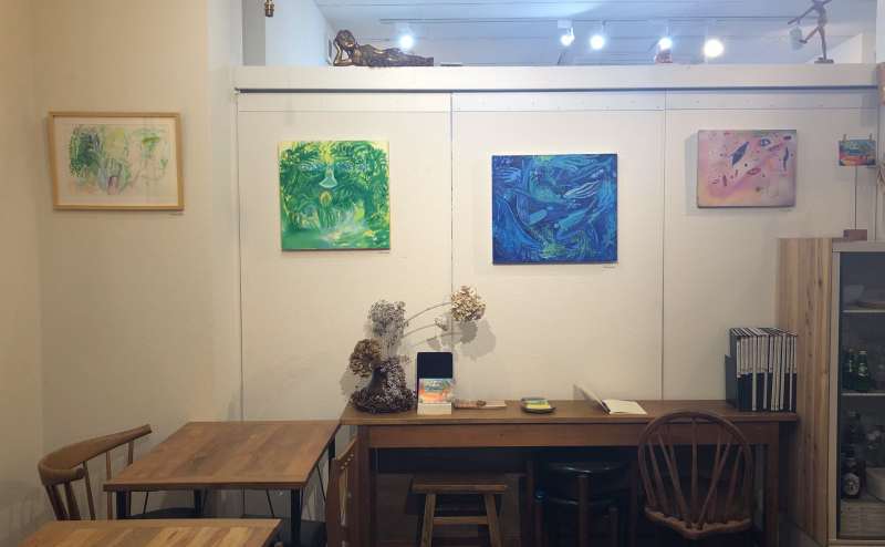 長机も作品展示やポートフォリオ設置、物販陳列用にご活用いただけます。