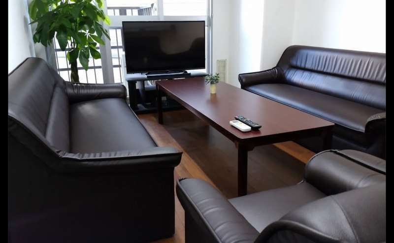 ソファーや応接セットがある貸し会議室まとめ（地図から探す）