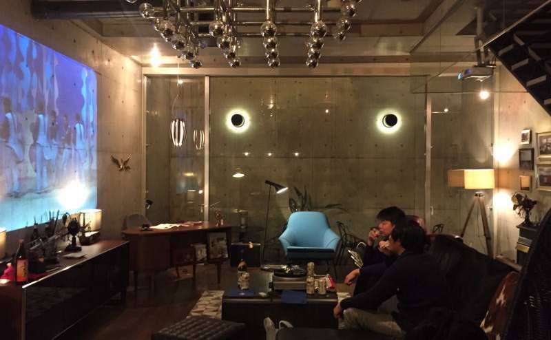 プロジェクター