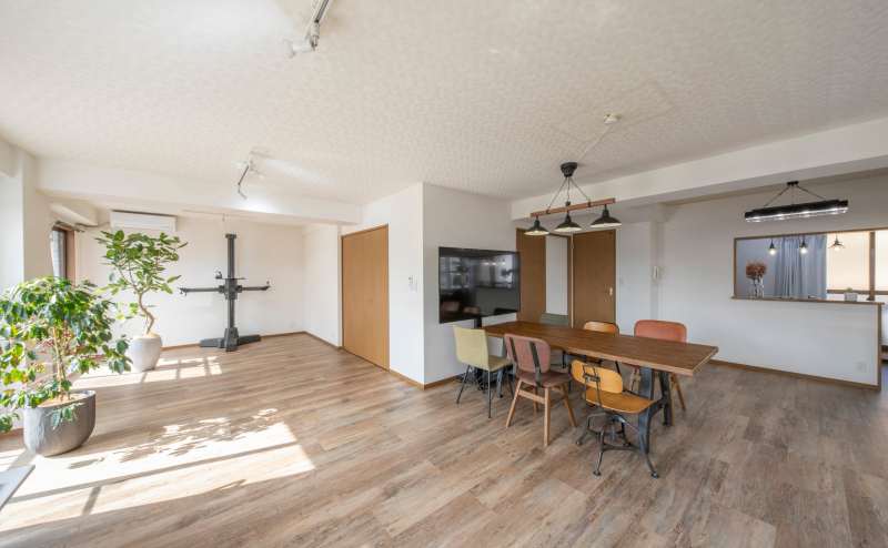 レンタルスペース 新宿から電車5分の笹塚駅徒歩5分の80平米！撮影スタジオ、キッチンスタジオ、レンタルスペース他、多目的で使用可！無料機材、キッチン用品多数あり