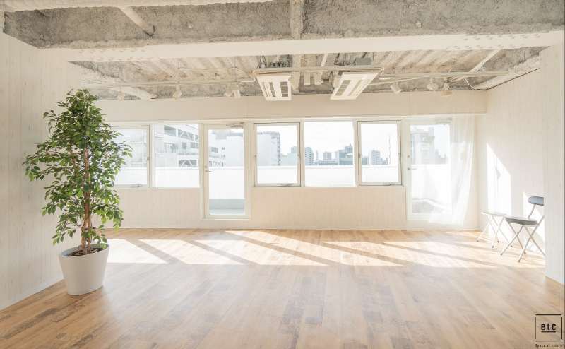 自然光の入りやすいメインスペースです。