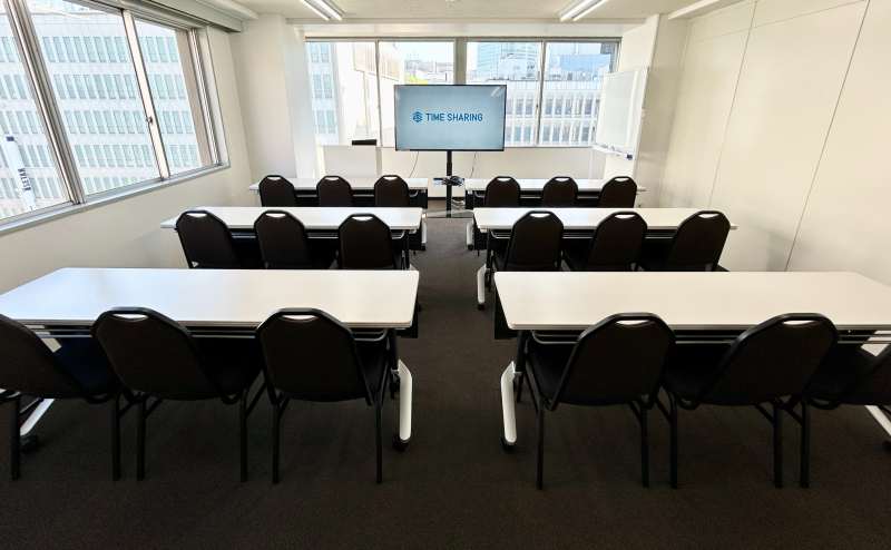 【新宿三丁目駅より徒歩3分！18名収容のリーズナブルな会議室がオープン♪】 - TIME SHARING 新宿9Cの写真