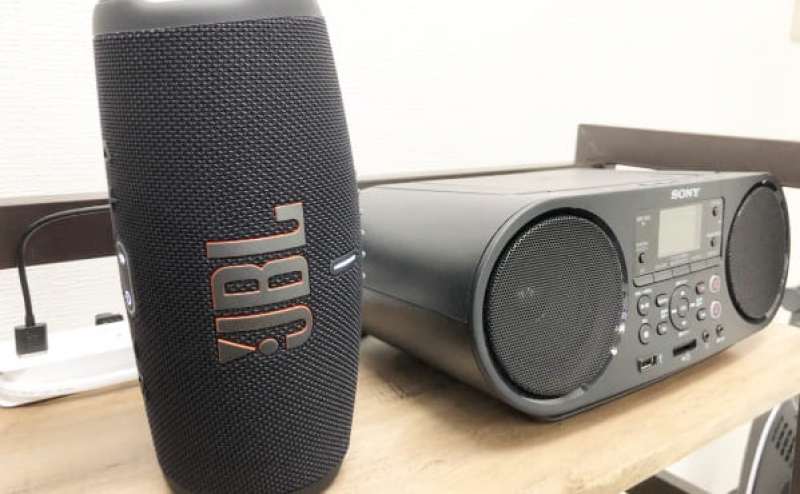 スマホ対応Bluetoothスピーカー（JBL CHARGE 5）