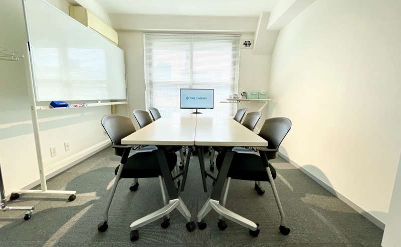 【新宿御苑前駅より徒歩2分！6名収容のリーズナブルなスペース♪】 - TIME SHARING 新宿御苑前 オリエント新宿1001の写真