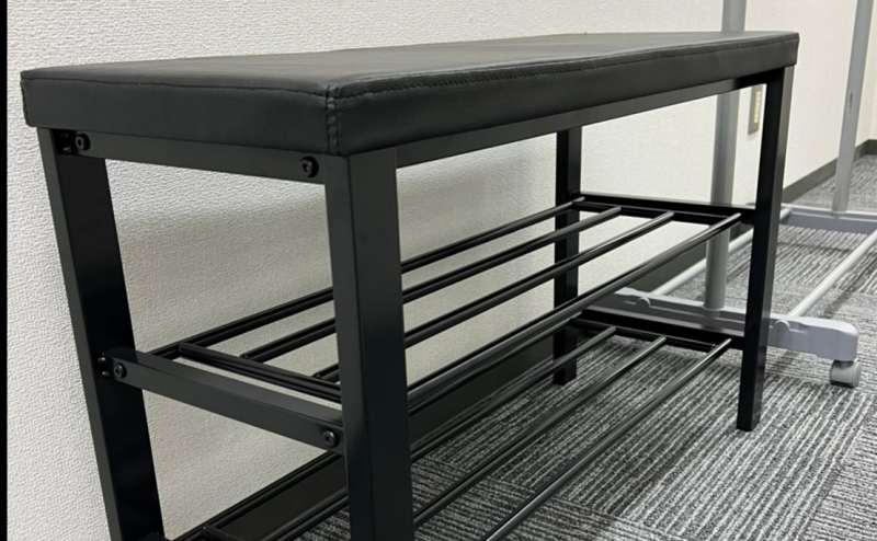 靴置きつきベンチ