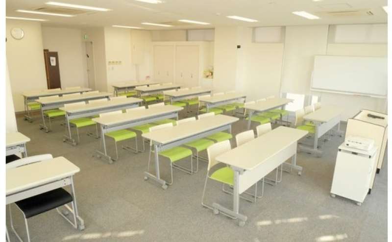 シンプルで使い勝手の良い会議室