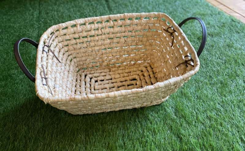 お荷物を入れるためのかごも準備しています