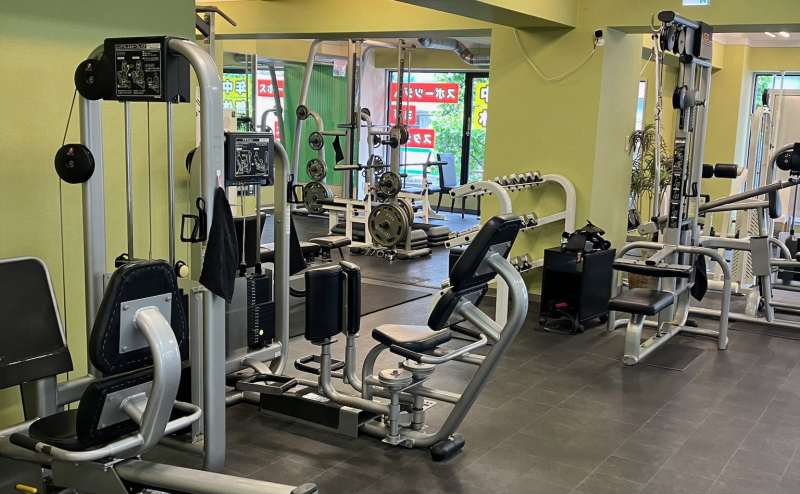 マシンからフリーウェイトまで充実！