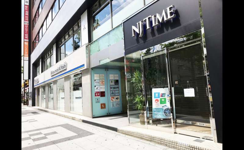 ビル1階エントランス