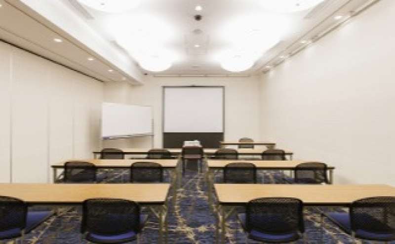 【阪急梅田駅徒歩4分・地下鉄御堂筋線中津駅徒歩2分】好立地 ホテル内会議室 駅近 サービス料不要で格安 最大収容40名 連結可 感染症対策レイアウトをご提案します /ぐんじょう3/ハートンホテル北梅田