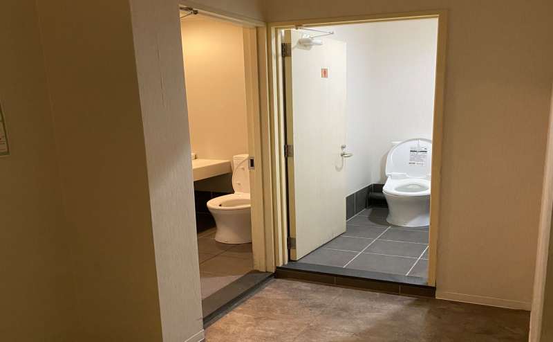 御手洗は、男女兼用、女性用がございます！