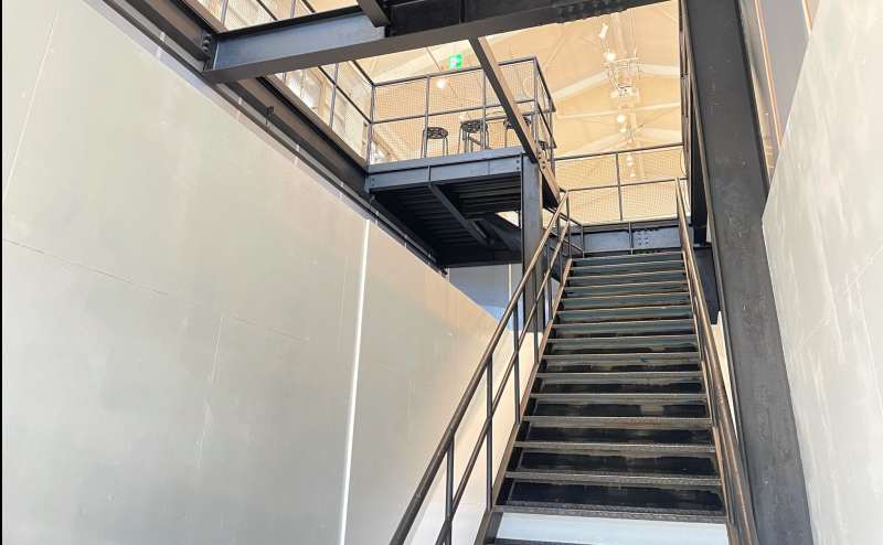 2F/2F建　エレベーター無。