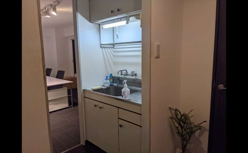 【秋葉原から6分・浅草橋から4分】Wi-Fi・ホワイトボード・モニター全て無料！最大着席人数7名！綺麗/明るい/ゆとりのある空間のアクセス7