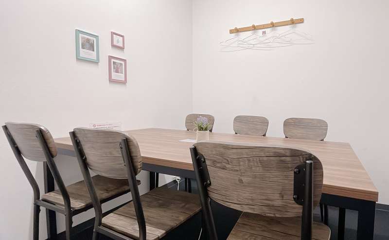 Colormell（カラメル）横浜西口店 - B室（イエロー）