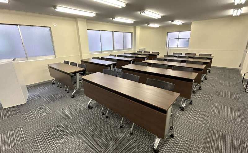 【スクール形式で30名着席可能です！】