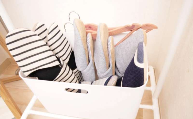 スリッパをご用意しております。室内で気持ちよくご利用いただけます