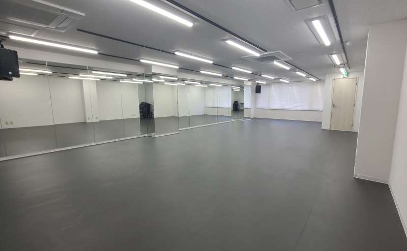 鏡は足先までついております。