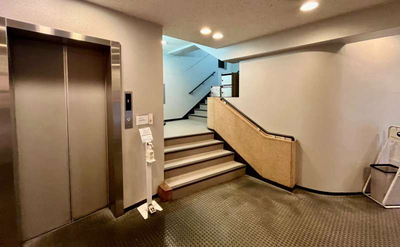 【1階エレベーターホール】 - TIME SHARING 銀座 旗ビル roomVの写真