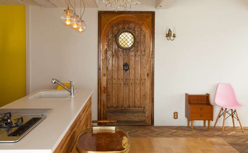 フランスの古城で使ってたアンティークドア