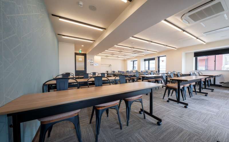 【セミナー形式39名着席可能】 - TIME SHARING 新宿御苑前 壱丁目参番館8Bの写真