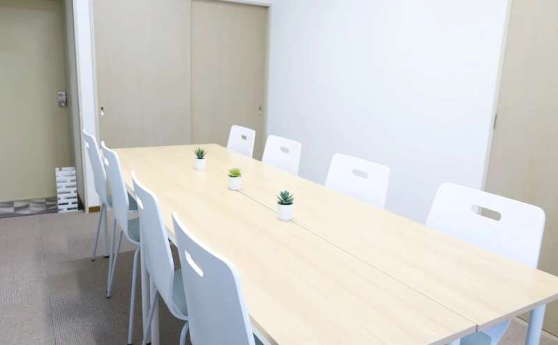 川口駅東口から徒歩3分！アクセス抜群で集まりやすい会議室です