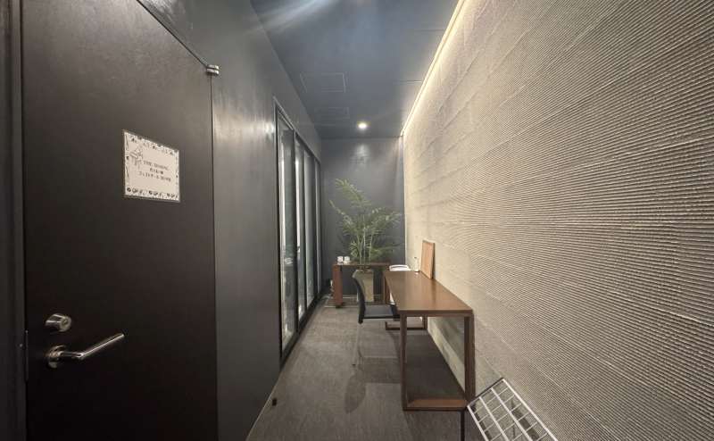 【スペース入口前】