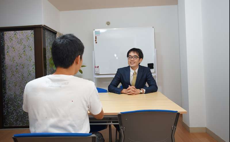 誰にも邪魔されないプライベート空間で面接・面談にもお使いください。