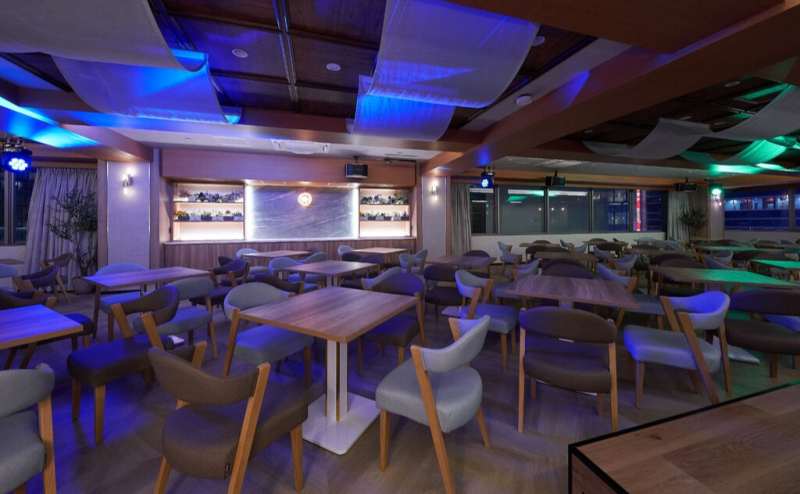 【メインフロア（ムービングライト使用時）】- グレイドパーク 新橋駅前7F（銀座口）） の写真