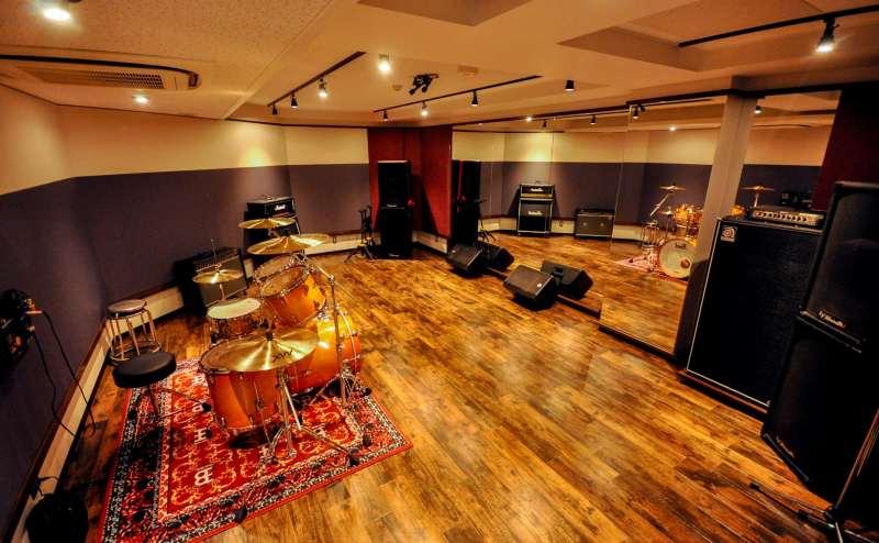 レンタルスペース 北千住駅徒歩4分【K1スタジオ】15分スタート/1時間単位