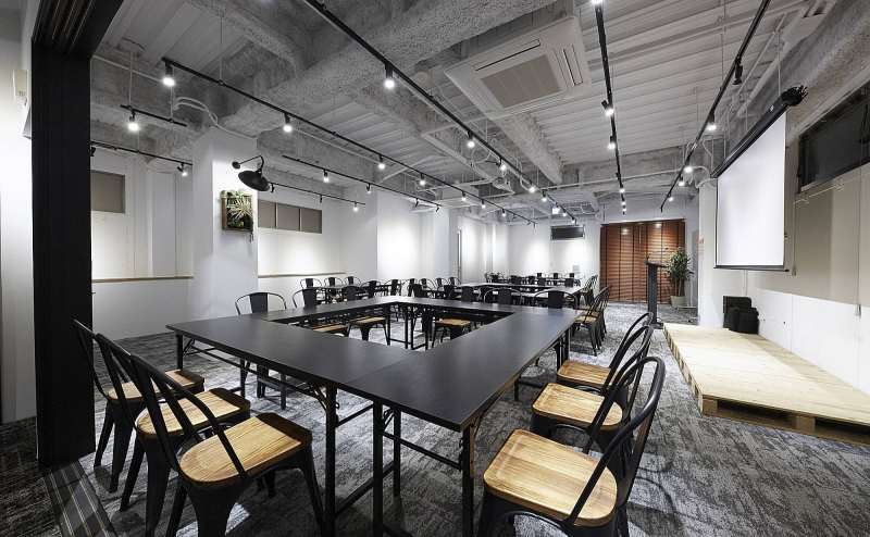 いつもとは違う雰囲気での会議,セミナーや、半立食形式での懇親会にも最適です - TIME SHARING 五反田Ⅰプラザスクエアビルの写真