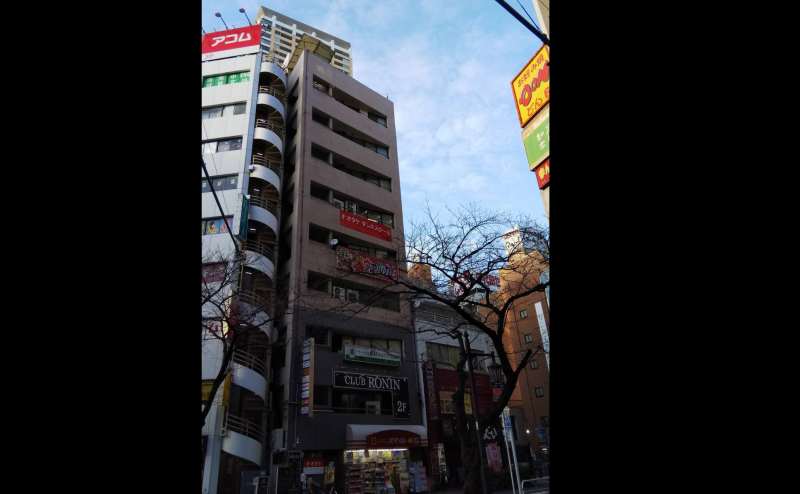 山手線内・京成ＪＲ日暮里駅より徒歩1分の好立地です。 東京都内、埼玉、千葉、神奈川、栃木など近隣県からのアクセスも良好です。風通しも良く、感染症対策にも最適です。のアクセス1