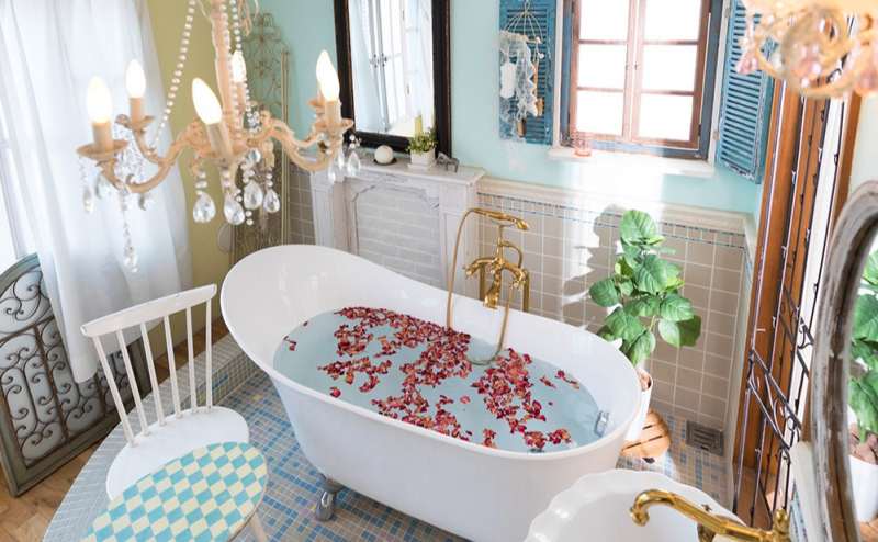 猫足バスタブのある撮影スタジオ　お湯張り可能。シャワーあり