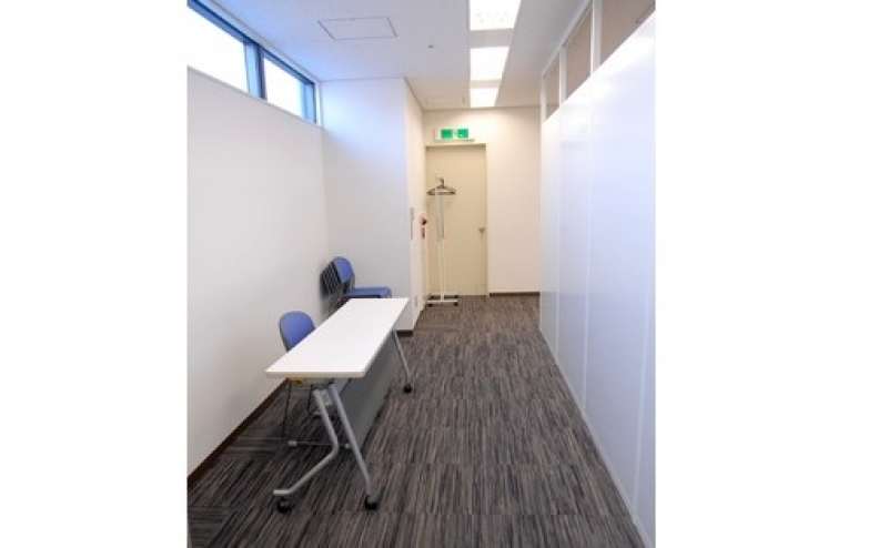 受付ブース併設   たくさんのお客様もスムーズな受付ができます