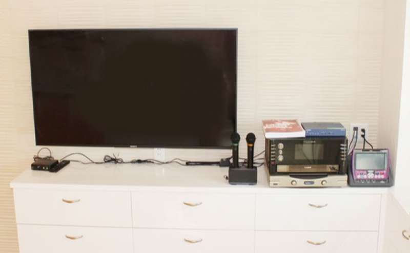 カラオケ機器はDAMです。1時間〜から必要なお時間ご予約ください