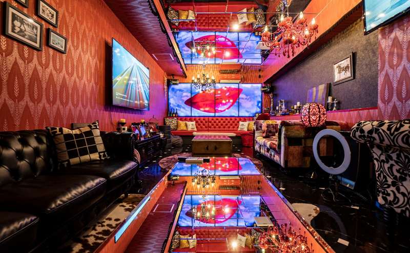 最大20名収容?青森駅本町徒歩圏内?♂️ラグジュアリースペース?カラオケ完備?