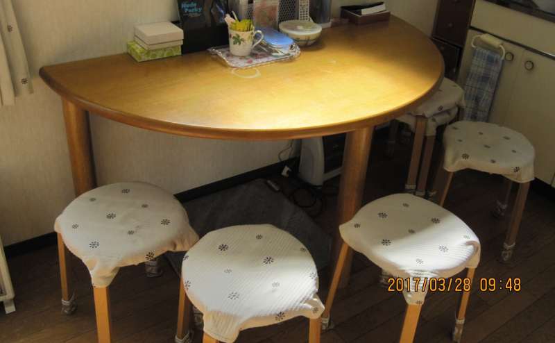 ５～６人　飲食スペース