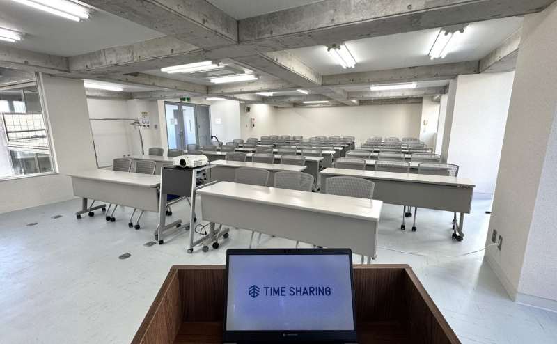 【司会台からは全体が見渡せます！】