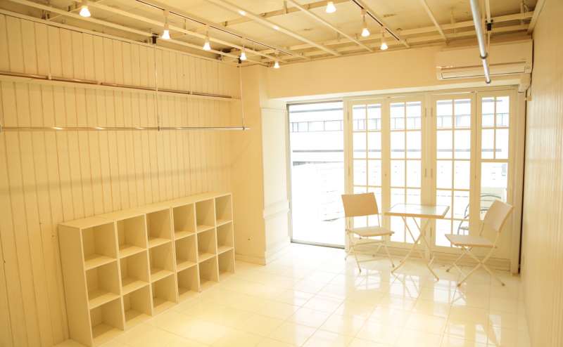 青山展示室502号室です。