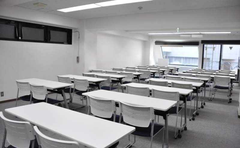 奥行があるので、４０名までゆとりの収容♪