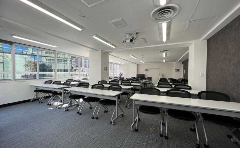 スクール形式 - TIME SHARING 渋谷ワールド宇田川ビル7Bの写真