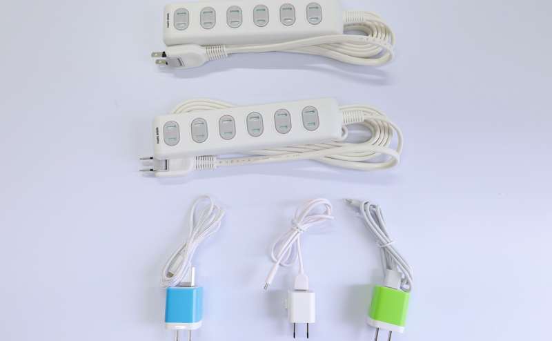 ケーブルタップなどもございます。ご自由にご利用ください