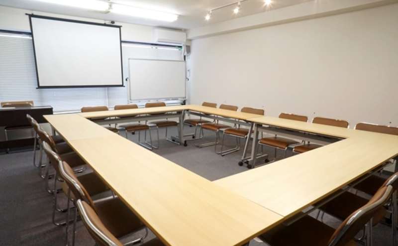 駅近の好立地です。会議やミーティングにいかがでしょうか