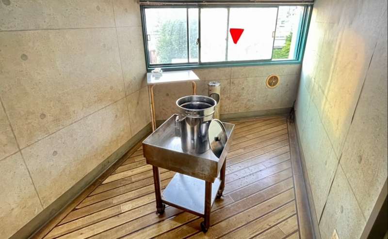 【共用フロアにある喫煙所もご利用いただけます。喫煙はこちらでお願いします】 - TIME SHARING 赤羽 IMBオフィス512の写真