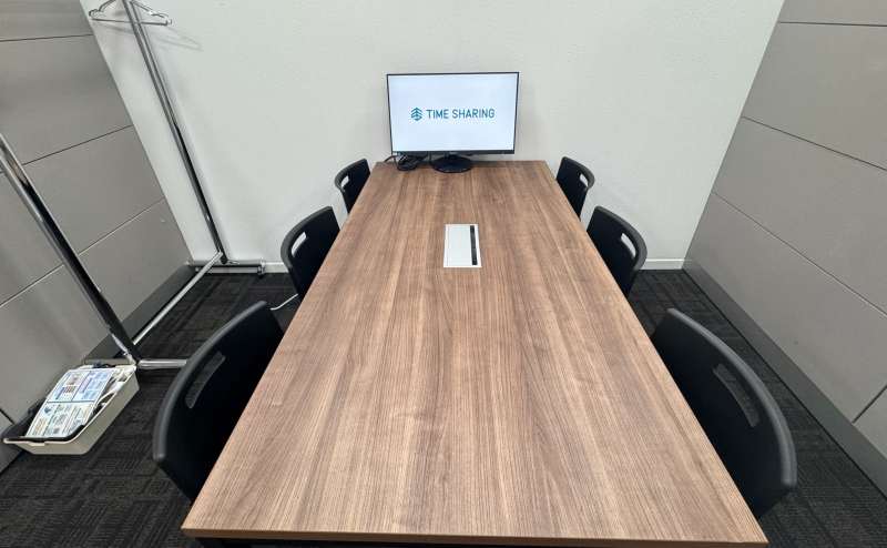 【対面形式で6名着席可能です！】