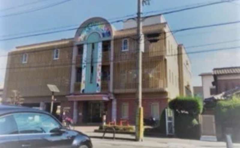 サロン斜め向かいに「カンガルーの森」（旧高槻保健所）という子ども支援センターがあります