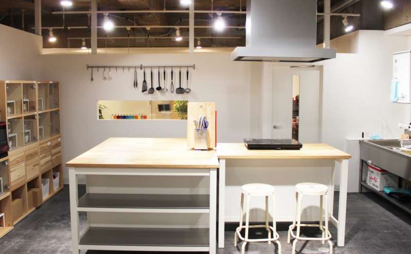 【秋葉原7分・浅草橋4分】 最大20名！ 広い35㎡、豊富な設備、格安なレンタルキッチン